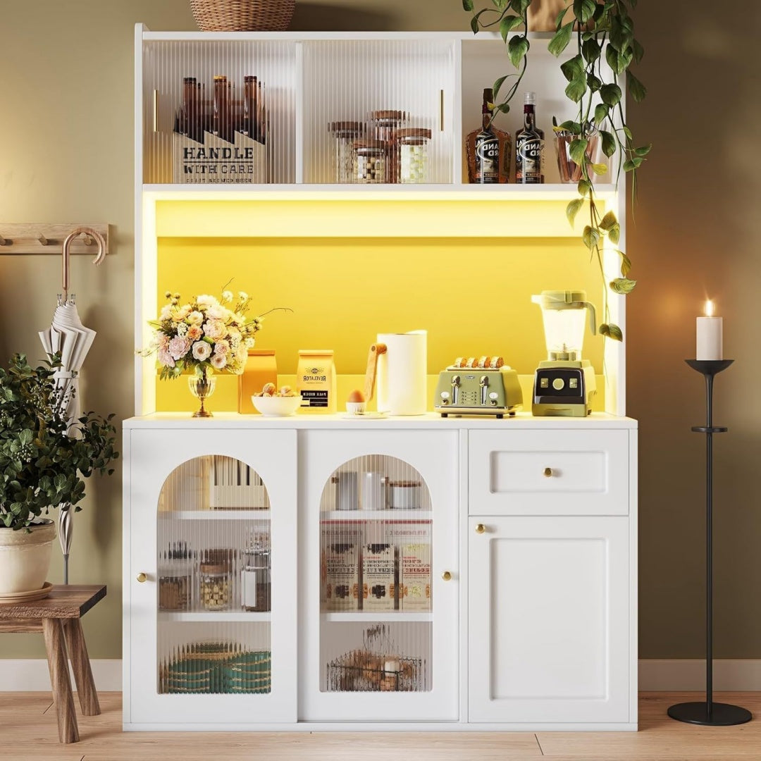 Buffet marron en MDF et verre robuste
